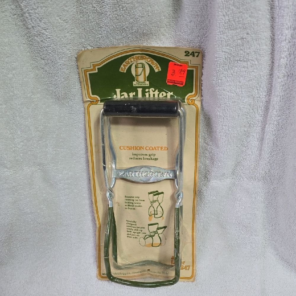 Vintage Cushion Coated Jar Lifter with Secure Grip